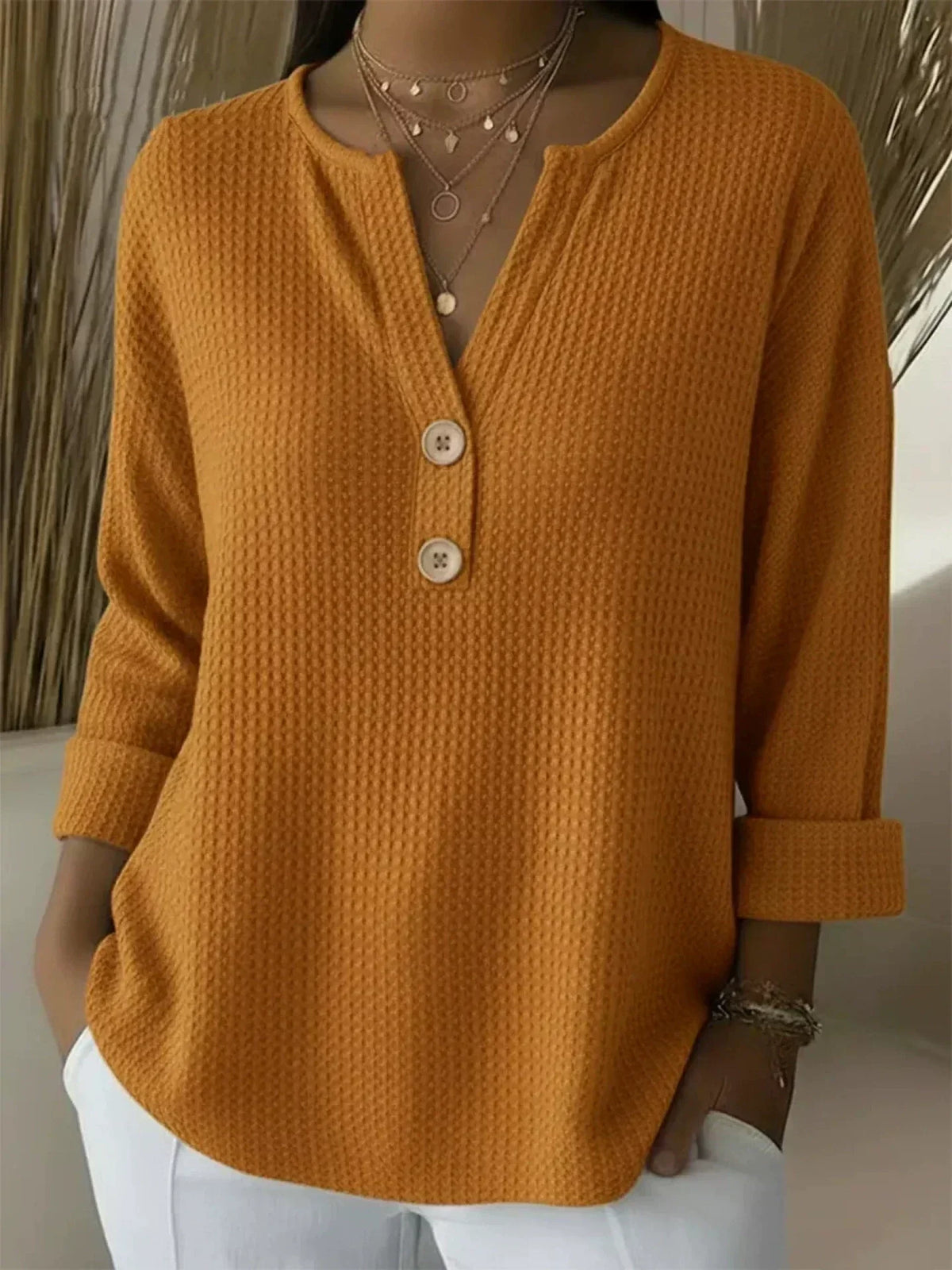 Łucja™ | Koszulka Henley z Fakturą na Guziki